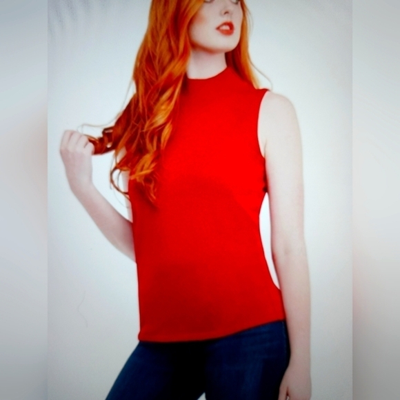 Peter Nygard WOMEN’S METALLIC RED TOP - Picture 1 of 3